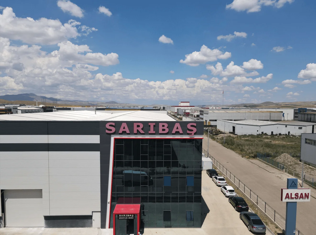 Sarıbaş Alüminyum | Alüminyum Profil Üretimi & Eloksal Kaplama Tesisleri